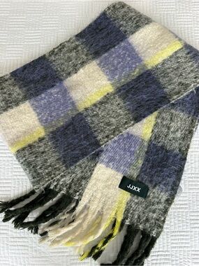 JJXX Plaid Fringe Scarf